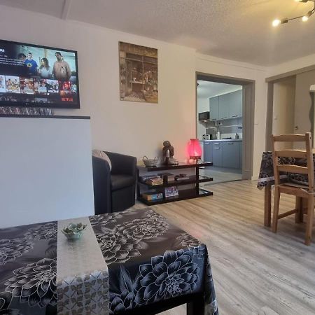Appartement Rethel - Netflix - Marc & Cecile Екстериор снимка