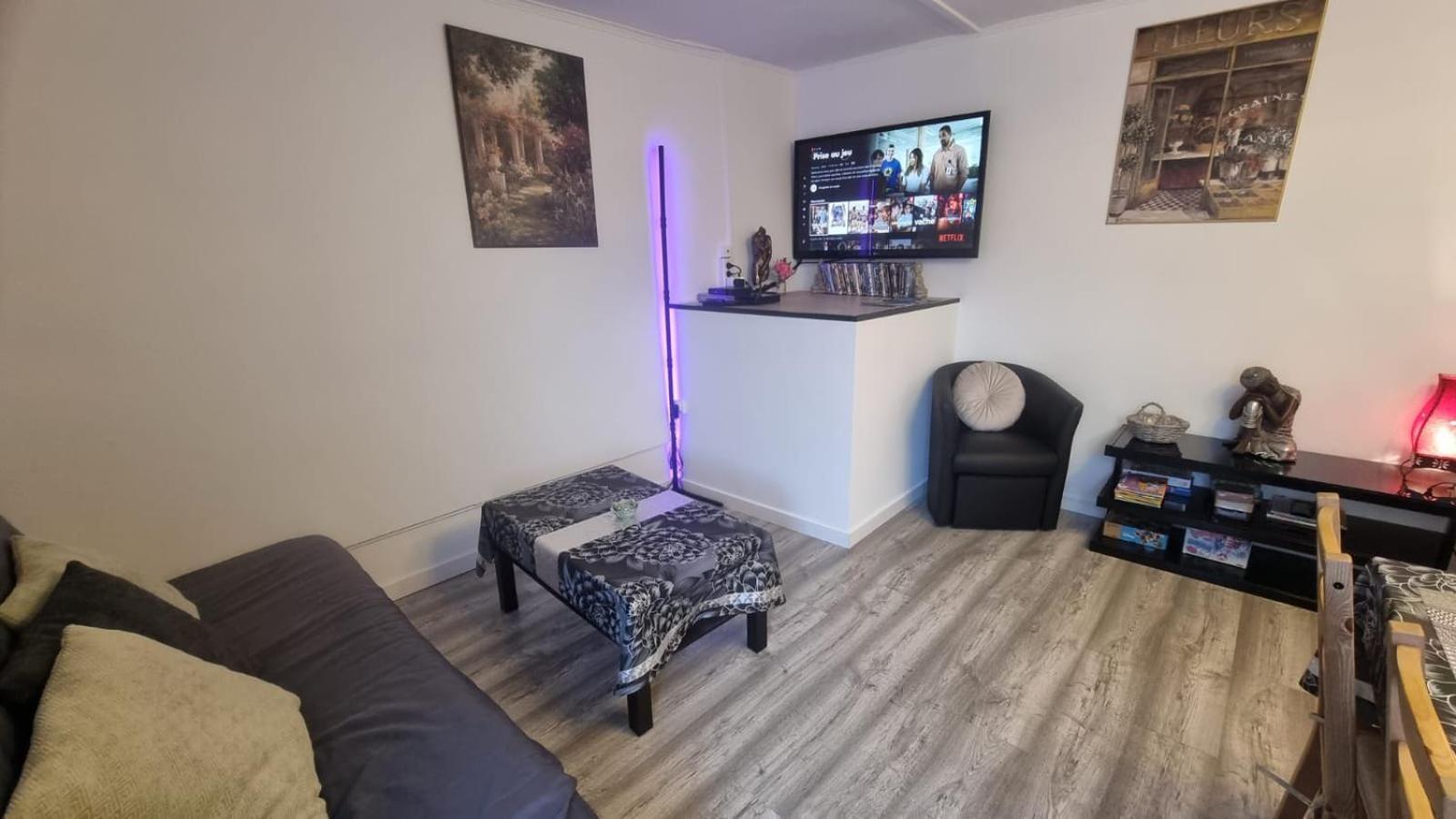 Appartement Rethel - Netflix - Marc & Cecile Екстериор снимка